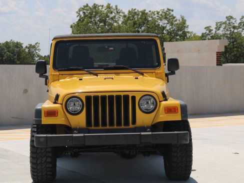 Used 2004 Jeep Wrangler X w/ Convenience Group AWD/4WD image 15