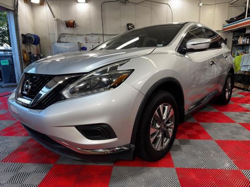 Used 2018 Nissan Murano S w/ Cargo Package FWD image 3