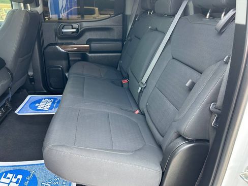 Used 2020 Chevrolet Silverado 1500 LT Trail Boss w/ Convenience Package AWD/4WD image 9