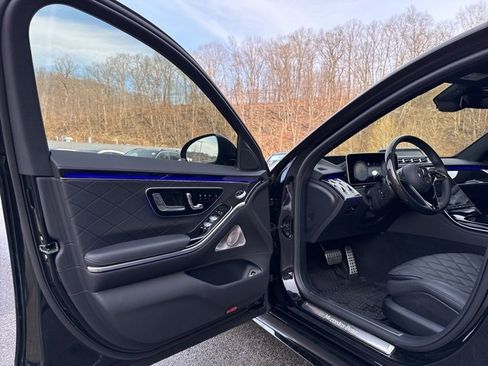 Certified 2025 Mercedes-Benz S 580 4MATIC Sedan image 18