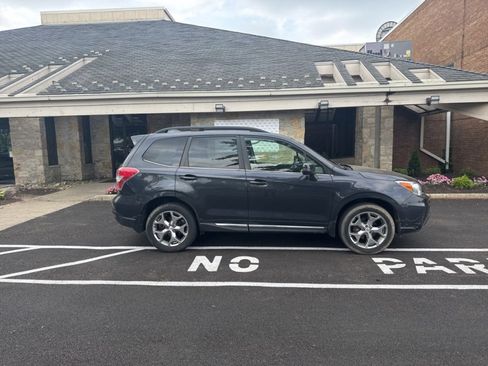 Used 2016 Subaru Forester 2.5i Touring w/ Eyesight & Navigation System AWD/4WD image 3