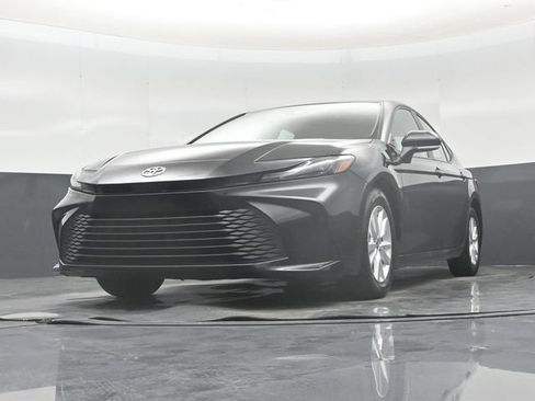 Used 2025 Toyota Camry LE FWD image 52