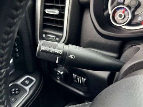 Used 2020 RAM 2500 Laramie image 32