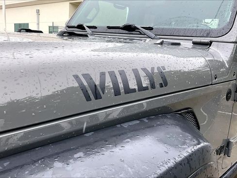 Used 2021 Jeep Wrangler Sport AWD/4WD image 9