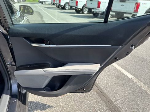 Used 2023 Toyota Camry XLE image 16