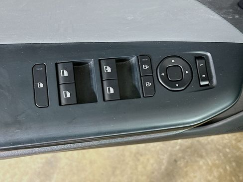 Used 2025 Kia K4 FWD image 15