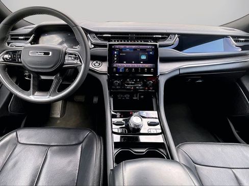 Certified 2023 Jeep Grand Cherokee L Overland image 16