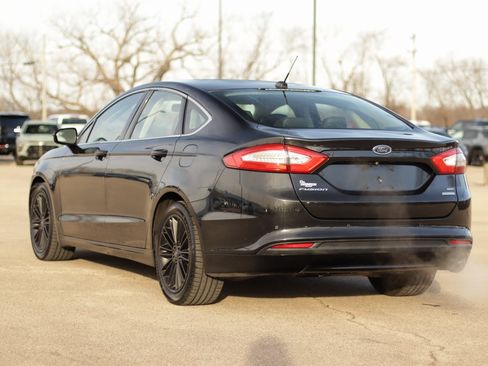 Used 2014 Ford Fusion SE w/ Equipment Group 202A image 5