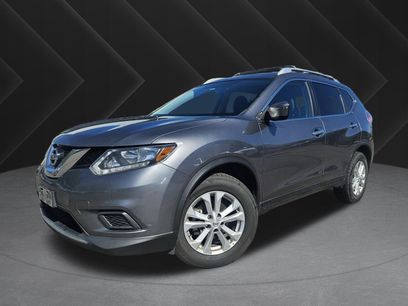 Used 2016 Nissan Rogue SV