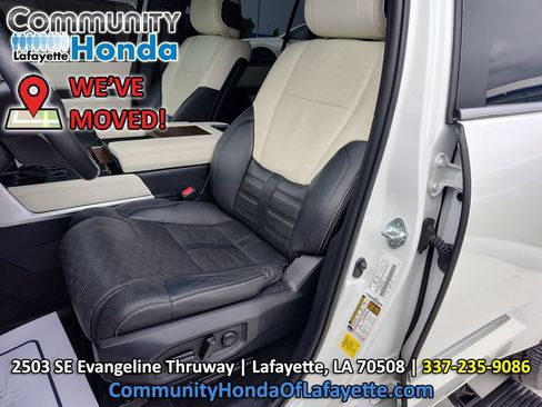 Used 2024 Toyota Sequoia Capstone AWD/4WD image 24
