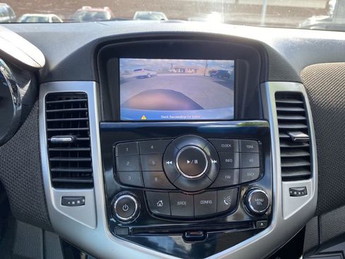 Used 2014 Chevrolet Cruze LT image 26