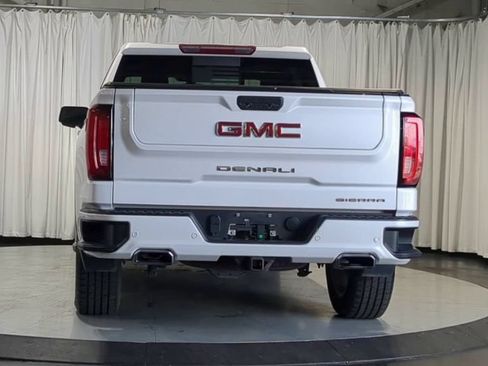 Used 2021 GMC Sierra 1500 Denali AWD/4WD image 9