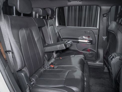 New 2026 Mercedes-Benz GLB 250 image 13