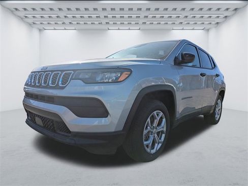 New 2024 Jeep Compass Sport image 7