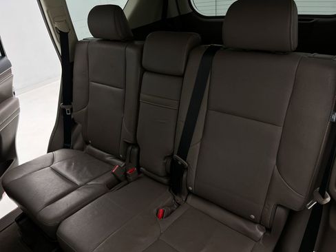 Used 2018 Lexus GX 460 image 12