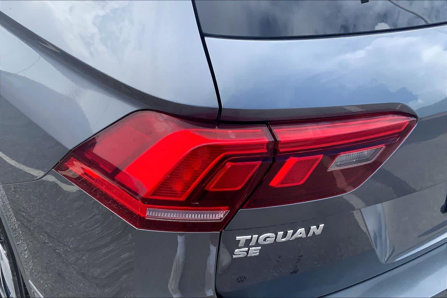 Used 2019 Volkswagen Tiguan SE AWD/4WD image 29