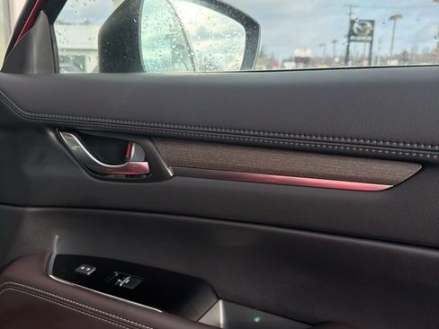 New 2025 MAZDA CX-5 Signature image 19
