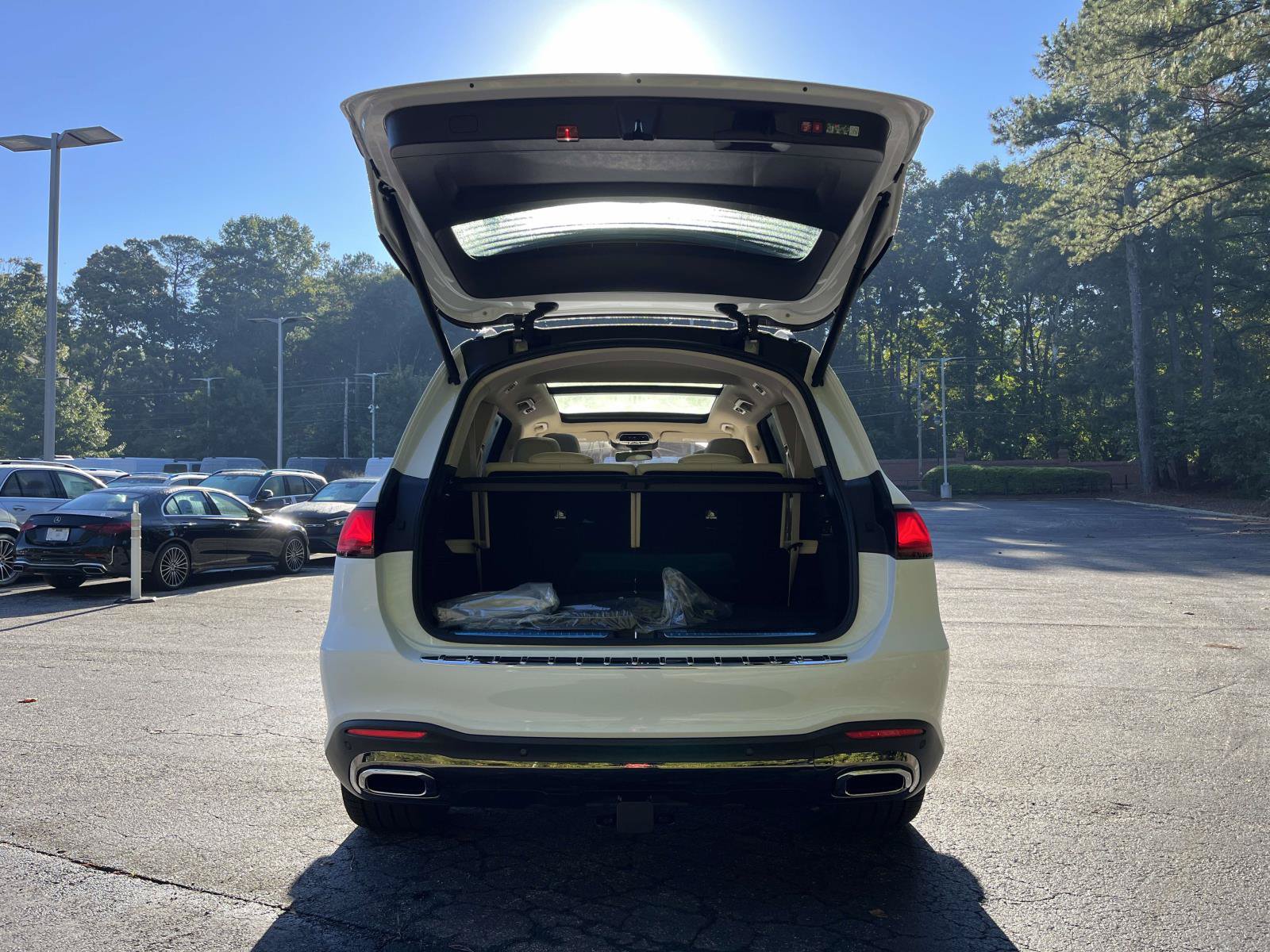 New 2027 Mercedes-Benz GLS 450 4MATIC image 9