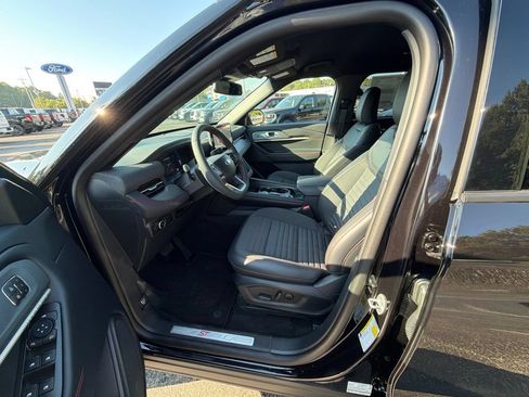 New 2027 Ford Explorer ST-Line w/ Premium Package RWD image 19