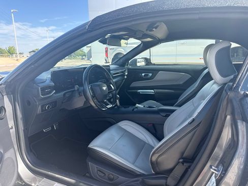 Used 2024 Ford Mustang Premium RWD image 9