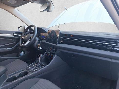 Used 2025 Volkswagen Jetta S image 19