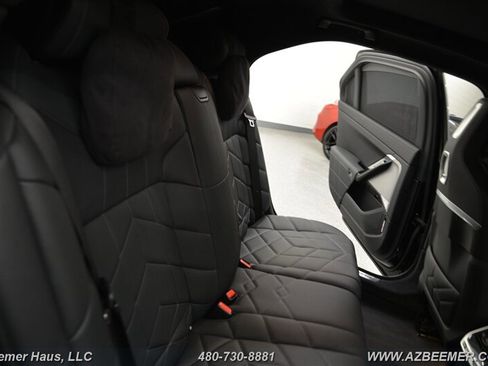 Used 2024 BMW i7 M70 w/ Executive Package image 23