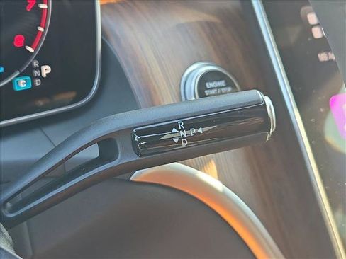 Certified 2026 Mercedes-Benz GLC 300 image 8