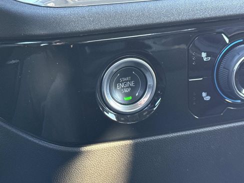 Used 2024 Chevrolet Silverado 1500 LT image 12