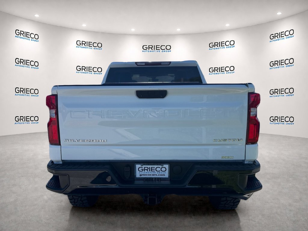 Used 2021 Chevrolet Silverado 1500 Custom Trail Boss AWD/4WD image 6