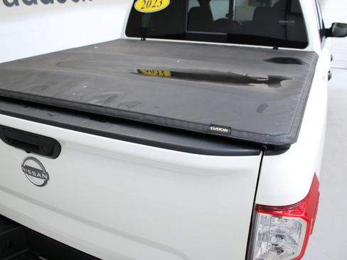 Used 2023 Nissan Titan SV w/ Accessory Utility Package AWD/4WD image 9