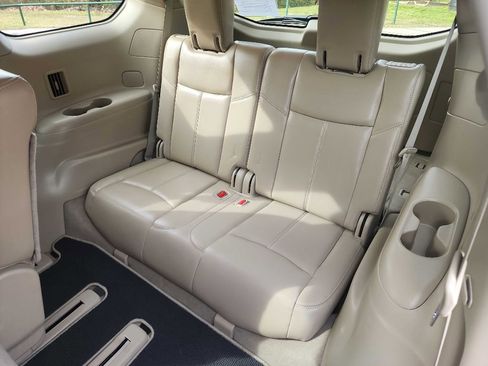 Used 2014 Nissan Pathfinder SL w/ Trailer Tow Package image 32