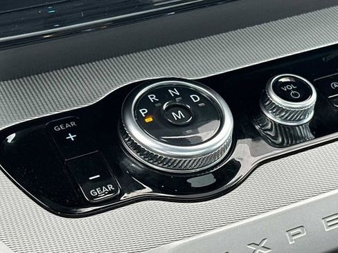 Used 2025 Ford Expedition Max Active image 21