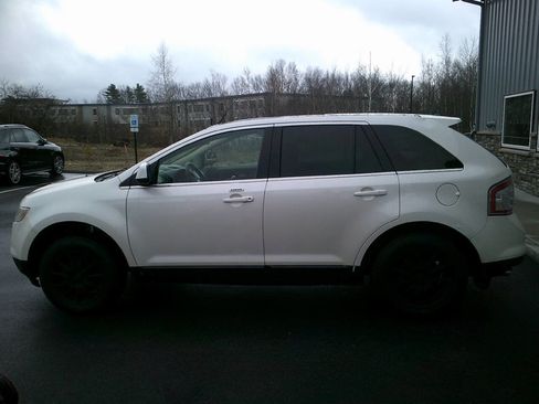 Used 2010 Ford Edge Limited FWD image 4