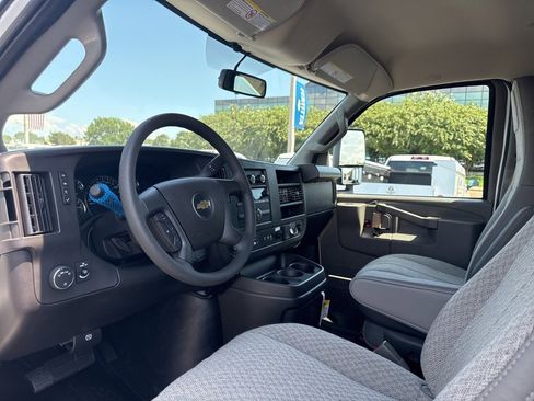 New 2025 Chevrolet Express 3500 w/ Power Convenience Package image 12