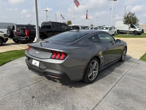 Certified 2025 Ford Mustang Coupe image 7