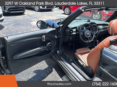Used 2017 MINI Cooper Convertible FWD image 17