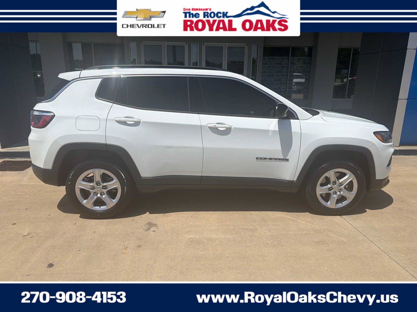 Used 2023 Jeep Compass Latitude AWD/4WD image 7