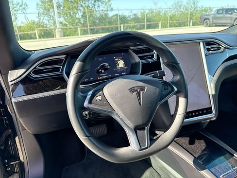Used 2018 Tesla Model S 75D AWD/4WD image 11