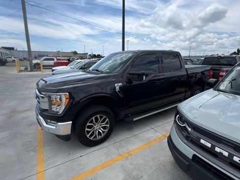 Used 2021 Ford F150 Lariat w/ Trailer Tow Package AWD/4WD image 5