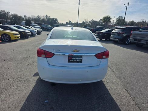 Used 2015 Chevrolet Impala LT w/ Convenience Package image 3