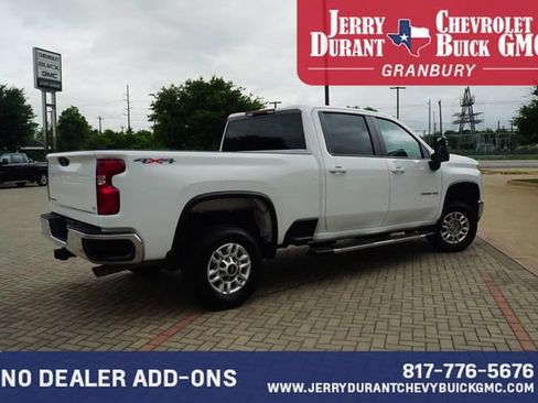 Used 2025 Chevrolet Silverado 2500 LT w/ Convenience Package AWD/4WD image 7