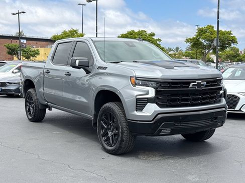 Used 2026 Chevrolet Silverado 1500 LT Trail Boss w/ LT Trail Boss Premium Package AWD/4WD image 5