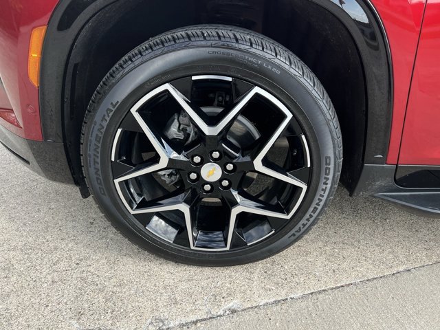 Used 2025 Chevrolet Traverse High Country w/ LPO, Floor Liner Package FWD image 34