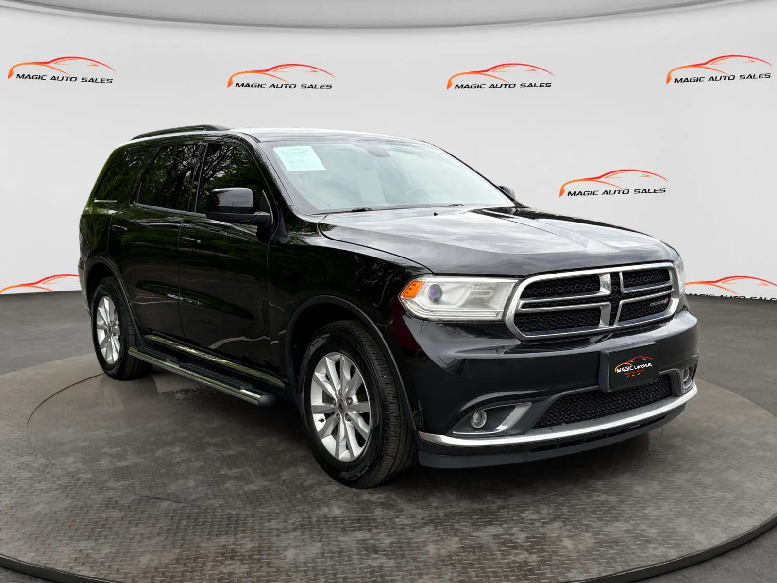 Used 2019 Dodge Durango SXT AWD/4WD image 5