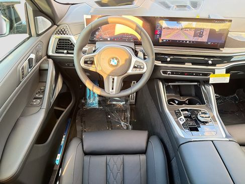 New 2026 BMW X6 M60i image 17