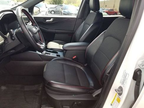 Used 2023 Ford Escape ST-Line w/ Tech Pack #1 AWD/4WD image 13