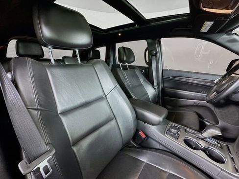 Used 2018 Jeep Grand Cherokee Limited w/ Luxury Group II image 29