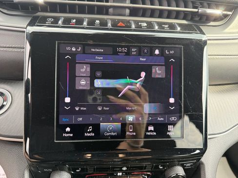 Used 2023 Jeep Grand Cherokee L Laredo AWD/4WD image 28