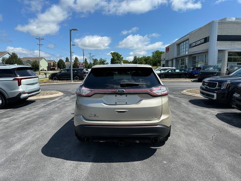 Used 2017 Ford Edge SE AWD/4WD image 6