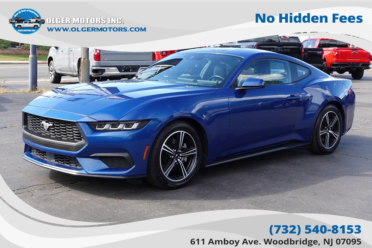 Used 2024 Ford Mustang Coupe RWD image 1